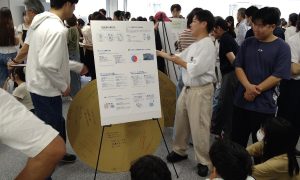 画像: 長野大学の地域課題PBL：Aコース「大規模・アクティブラーニング型」(2026年4月14日～7月28日)